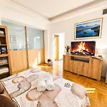 Mother Teresa Apartment *