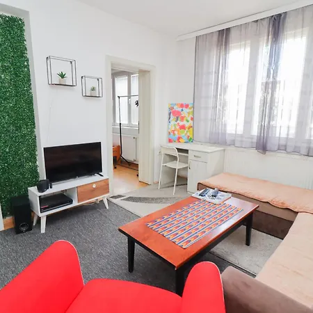 Mother Teresa Apartment *