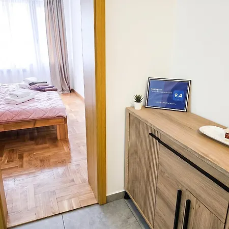 Mother Teresa 아파트 *