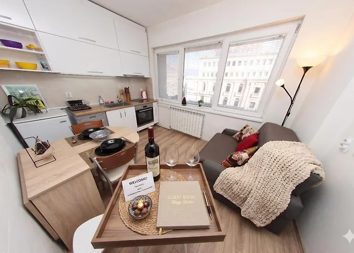 Mother Teresa 아파트 *