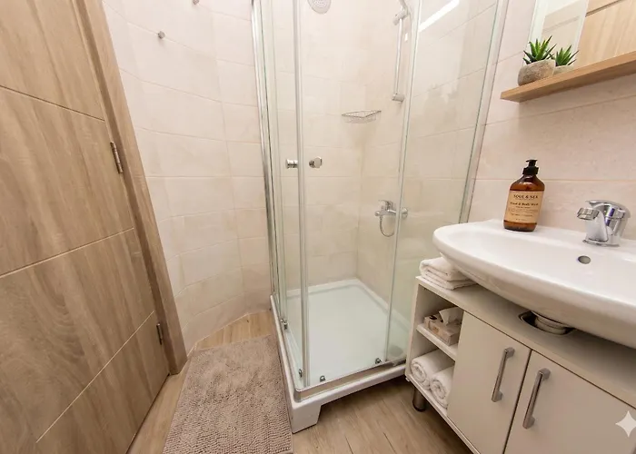 아파트 Mother Teresa 스코페